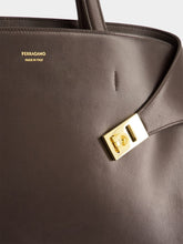 Ferragamo Hug Tote Bag in Brown Leather