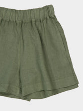 120% Lino Green Linen Casual Fit Shorts