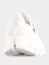 On Running Cloud 6 Versa Sneakers in White