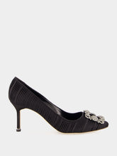 Manolo Blahnik Black Satin Hangisi Pumps