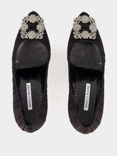 Manolo Blahnik Black Satin Hangisi Pumps