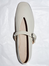Le Monde Beryl Stella Slipper in Ecru Leather