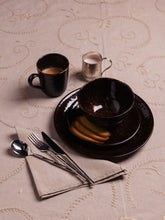House of Capricorn Tartaruga Brown Ceramic Dinner Plate