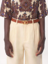 Valentino Garavani Deep Caramel VLogo Signature Belt in Shiny Calfskin