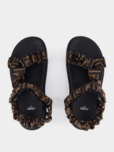Fendi Motif Feel Flat Sandals