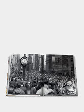 Assouline Fifth Avenue: 200 Years of Stories and Legends