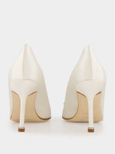 Manolo Blahnik Hangisi 90 Pumps