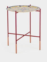 La DoubleJ Bordeaux Metal Foldable Tray Stand