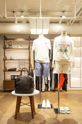 The Inside of JNCQUOI AVENIDA Men