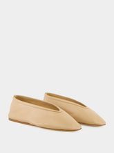 Le Monde Beryl Luna Slipper in Fawn Leather