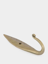 Madam Stoltz Hand-Forged Leaf Iron Hook