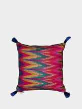 Les Ottomans Matthew Williamson cushion