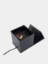 Onno Circle S Brown Candle