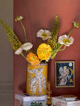 La DoubleJ The Sphynx Pillar Vase