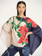 La DoubleJ Queen Peony Placée Blue Foulard Top
