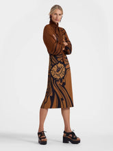 La DoubleJ Brown Floral Pencil Skirt Placée