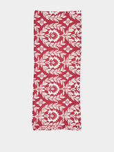 La DoubleJ Garland Bordeaux Linen Medium Tablecloth