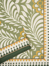 La DoubleJ Tudor Light Green Large Tablecloth