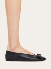 Ferragamo Vara Bow Ballet Flat