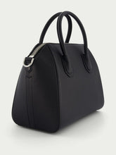 Givenchy Small Antigona Bag In Grained Leather