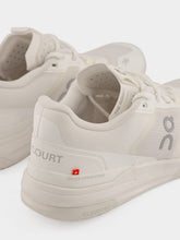 On Running White Roger Advantage Pro Sneakers