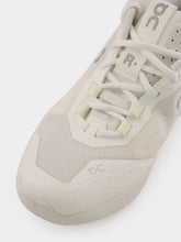 On Running White Roger Advantage Pro Sneakers