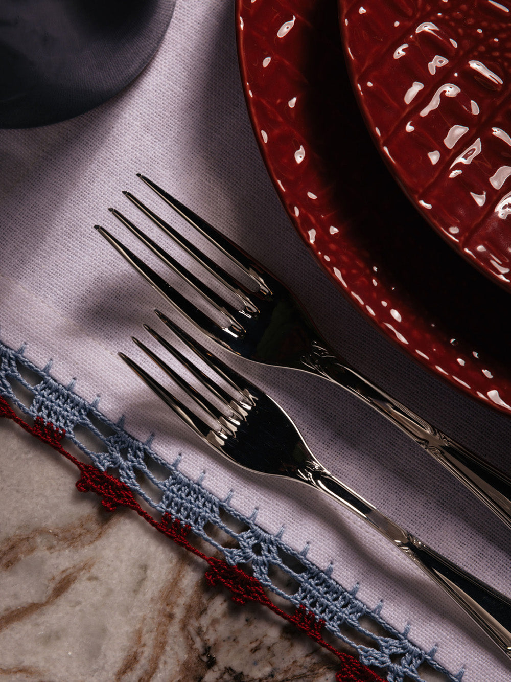 Leonor Blue and Bordeaux Linen Placemat