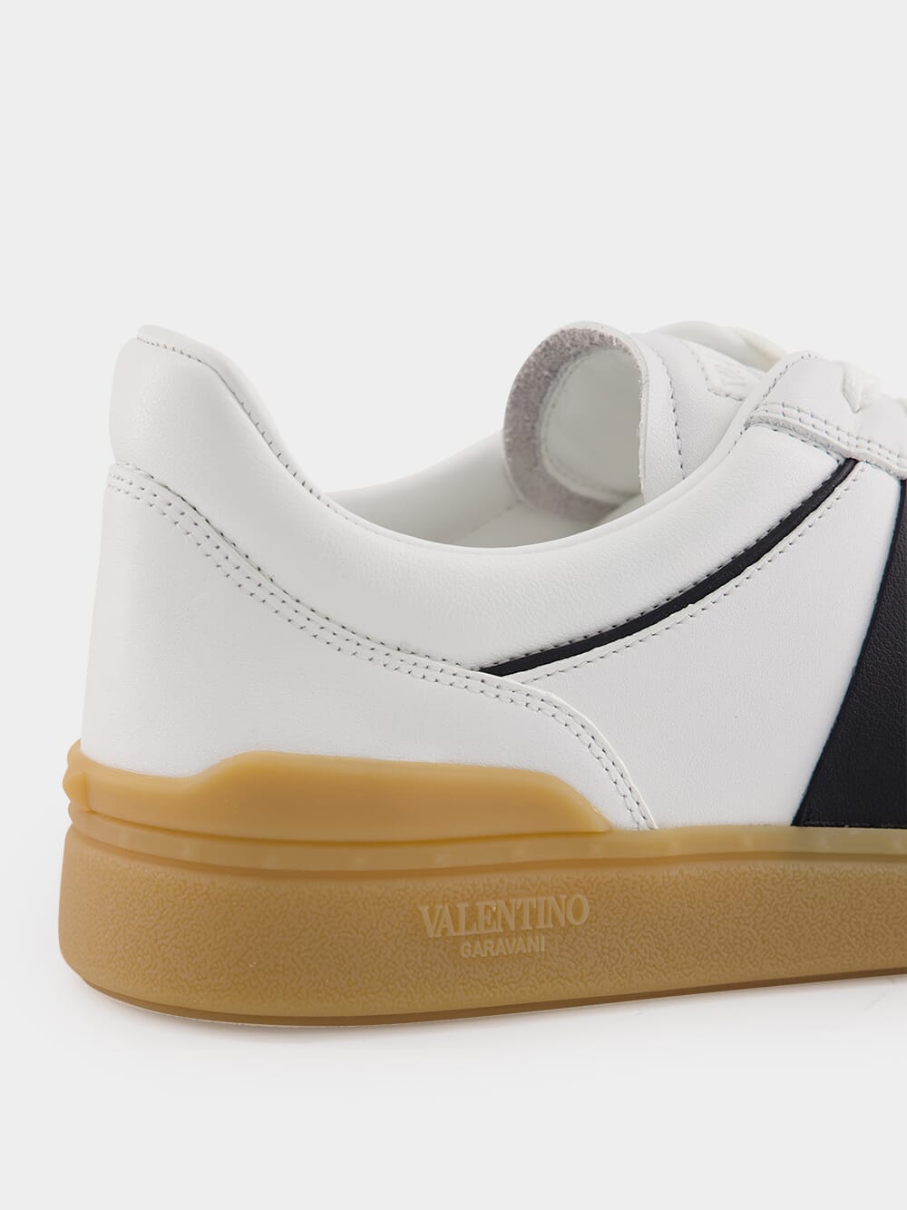 White Upvillage Low Top Trainer