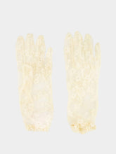 Valentino Garavani VLogo Signature Lace Gloves in Butter Gold