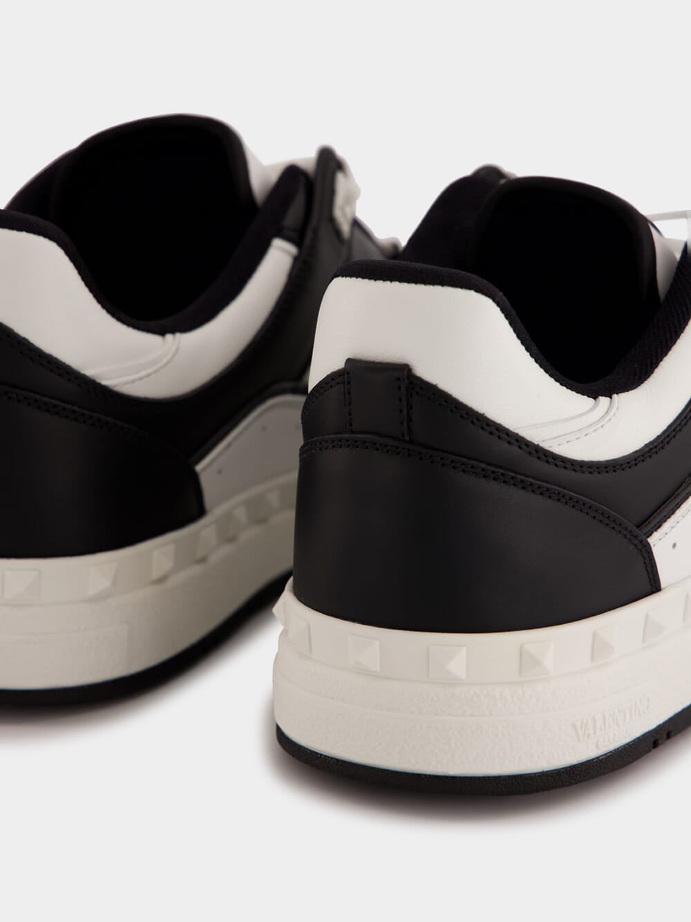 Freedots Low-Top Trainer in Calfskin