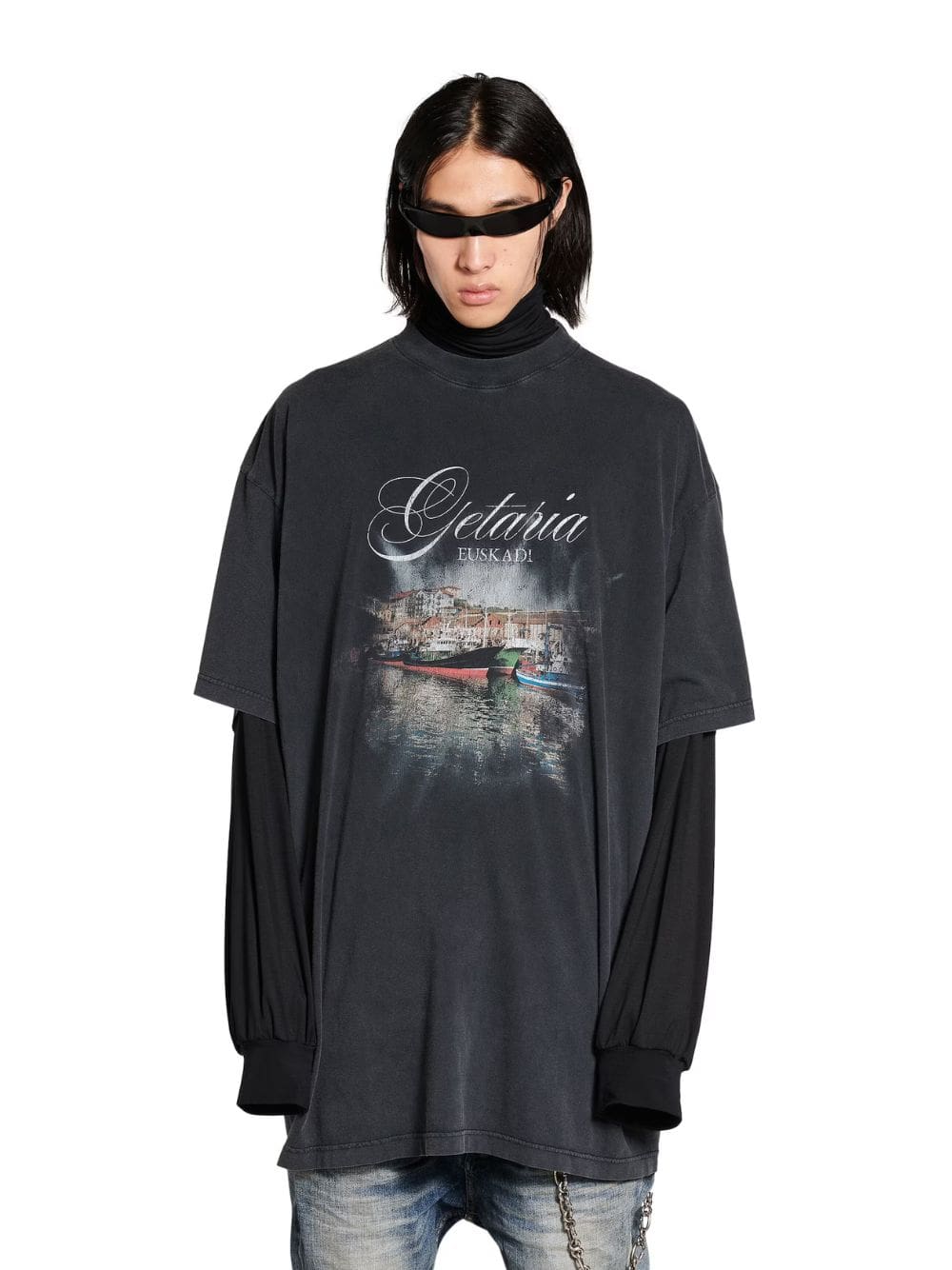 Getaria Oversized T-Shirt in Black Faded