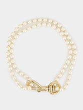 Gucci Glass Pearl Necklace with Hook Closure