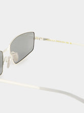 Gucci Silver-Toned Rectangular Frame Sunglasses