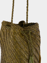 Dragon Diffusion Khaki Pompom Double Jump Hand-Crocheted Bag