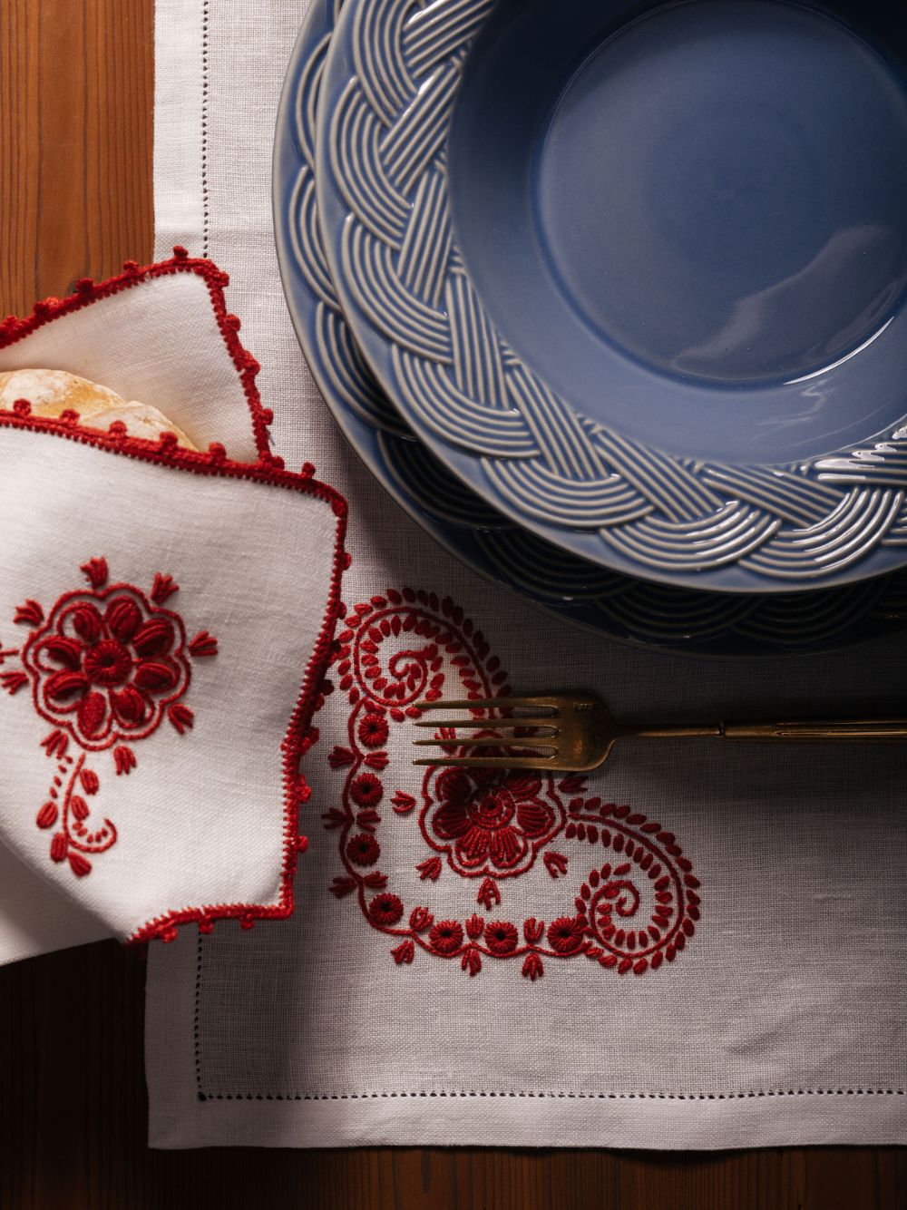 Hand Embroidered Teresa White and Red Basket Cloth