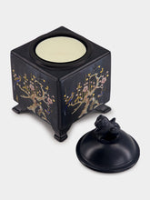 Cultus Artem A Petal, A Poem