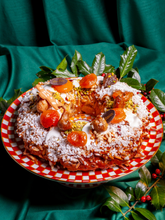 JNcQUOI Traditional Queen Cake