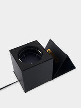 Onno Cape Artistic Black S Candle