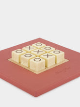 Hector Saxe Paris Bois de Rose Grained Tic Tac Toe