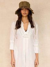 Lorna Murray Surfers Paradise Island Capri Hat