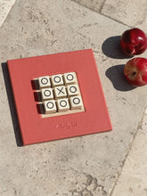 Hector Saxe Paris Bois de Rose Grained Tic Tac Toe