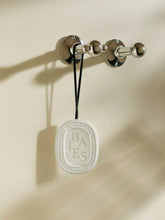 Diptyque Baies Scented Oval