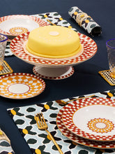 La DoubleJ Apollo Brick Cake Stand