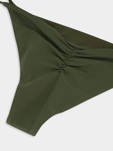 Johanna Ortiz Sheshea Bikini Bottom