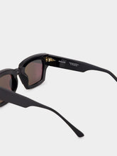 Ahlem Black Magenta Sunglasses