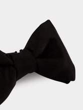 Tom Ford Black Satin Pre-Tied Bow Tie