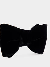 Tom Ford Black Velvet Bow Tie
