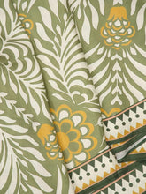 La DoubleJ Tudor Light Green Round Tablecloth