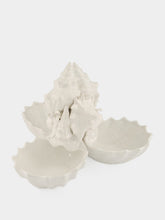 Les Ottomans White Coral Ceramic Centrepiece