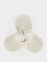 Les Ottomans White Coral Ceramic Centrepiece